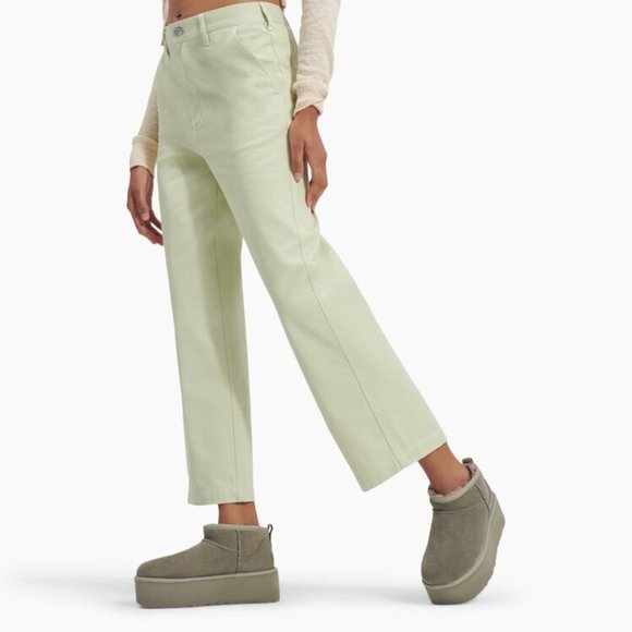 UGG Women's Classic Ultra Mini Platform Boot - Picture 2 of 10